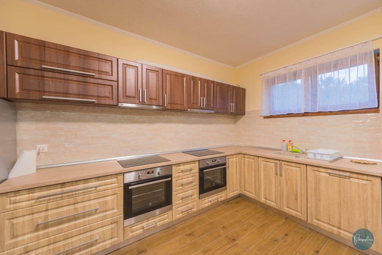 Farkas Panzio Bed & Breakfast Praid Exterior photo