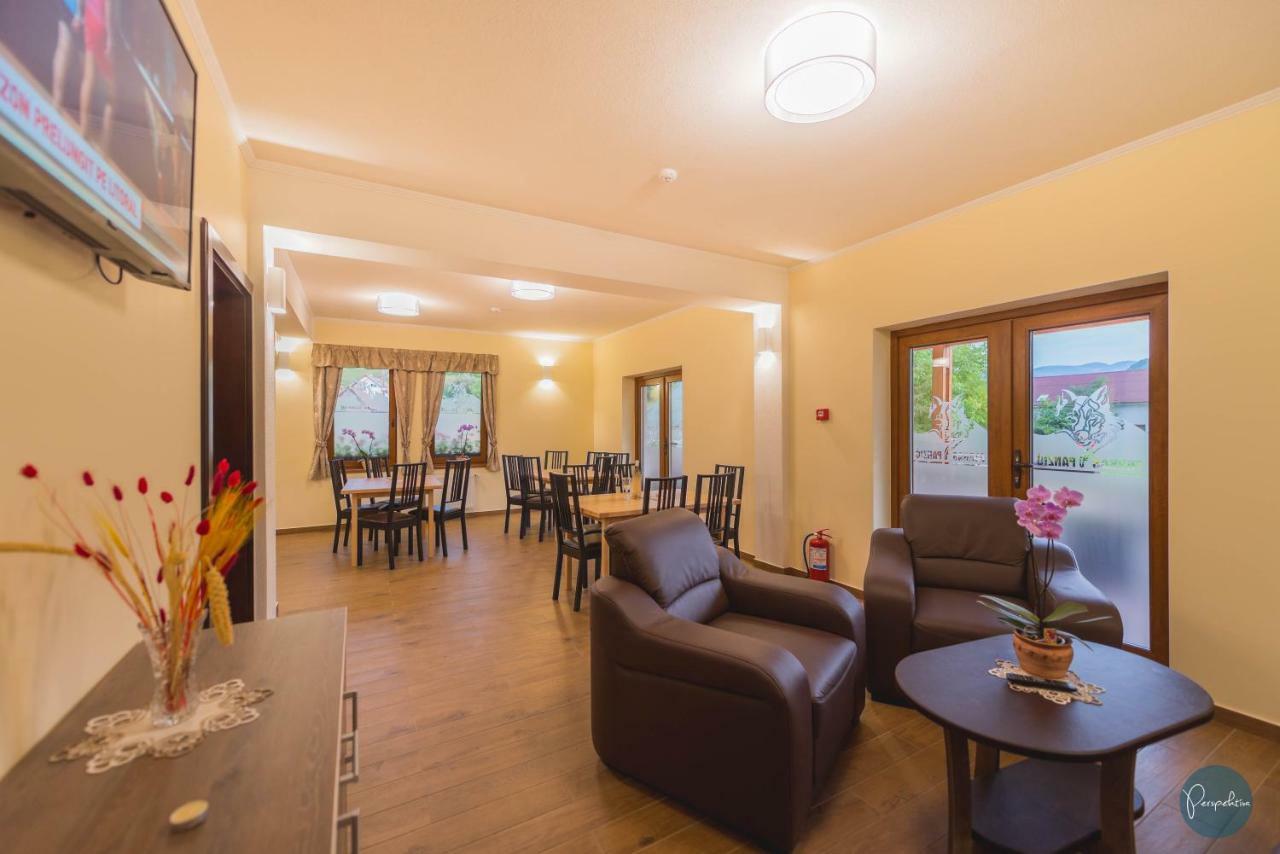 Farkas Panzio Bed & Breakfast Praid Exterior photo