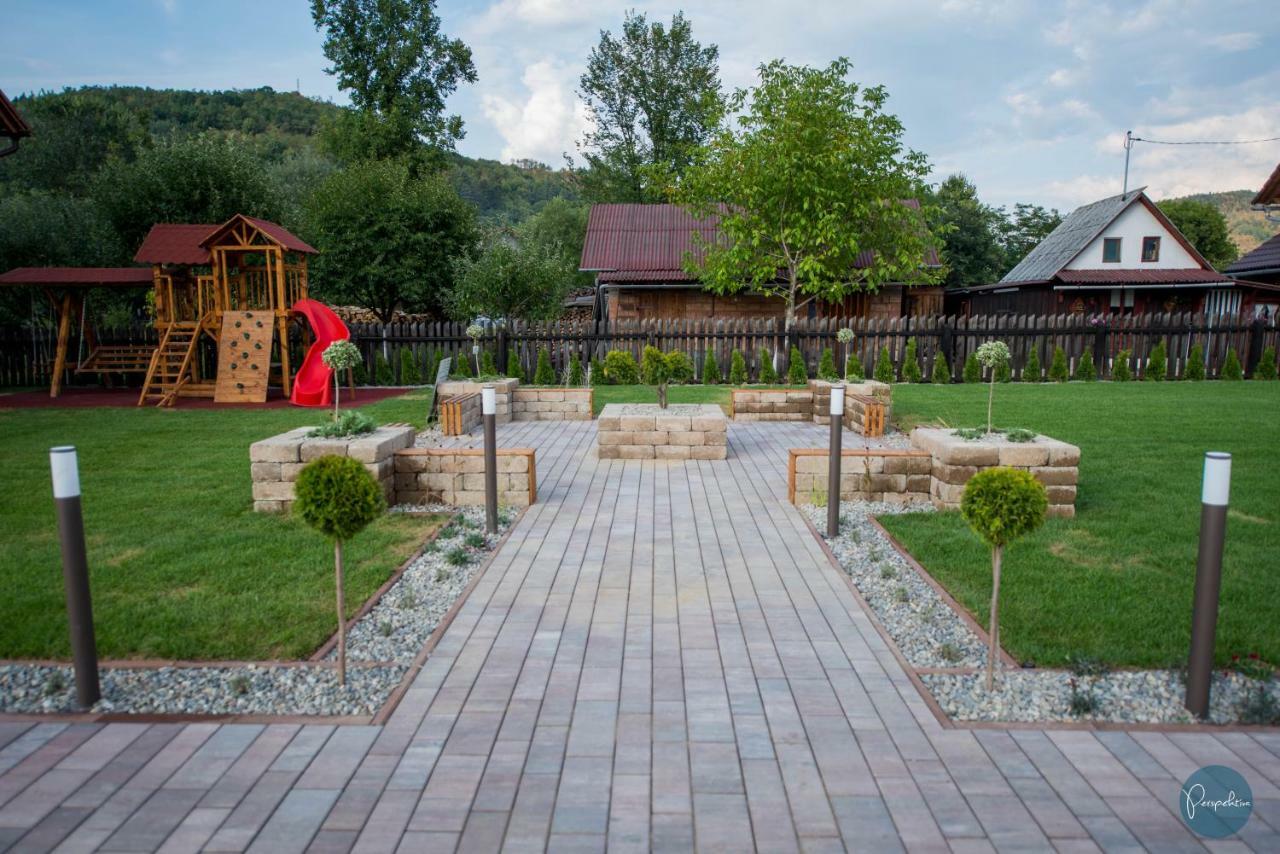 Farkas Panzio Bed & Breakfast Praid Exterior photo